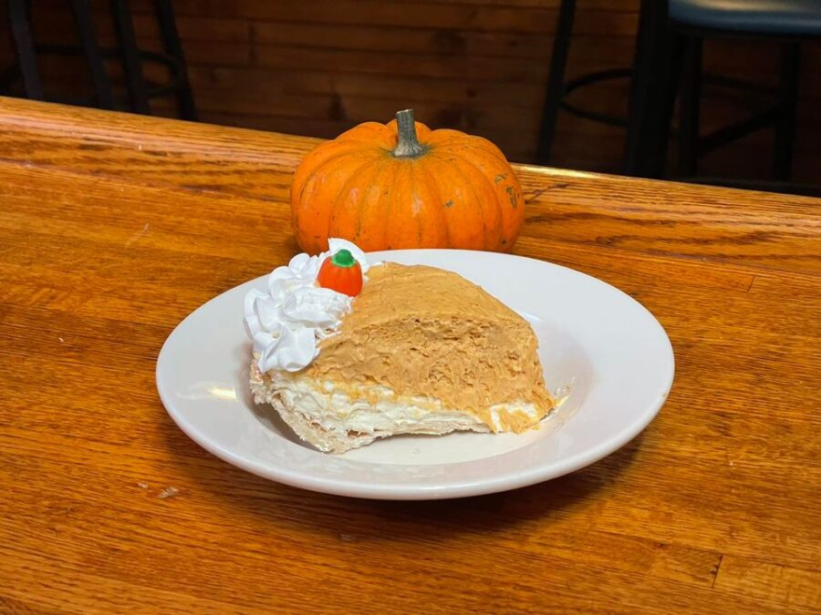 Pumpkin cream pie at Coopers. Oh Yeah! 

#coopersseafood