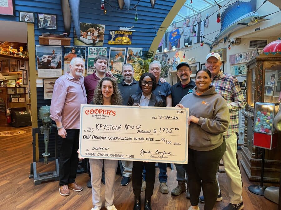 Empowering Our Community: Cooper’s Seafood House Raises $1,735 for Keystone Mission!