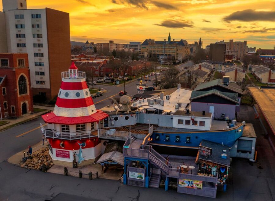 A Great shot of Cooper’s and the Scranton skyline! ♥️

📷 …