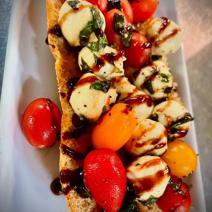 CAPRESE SALAD
Indulge in our fresh Ciliegine mozzarella, …