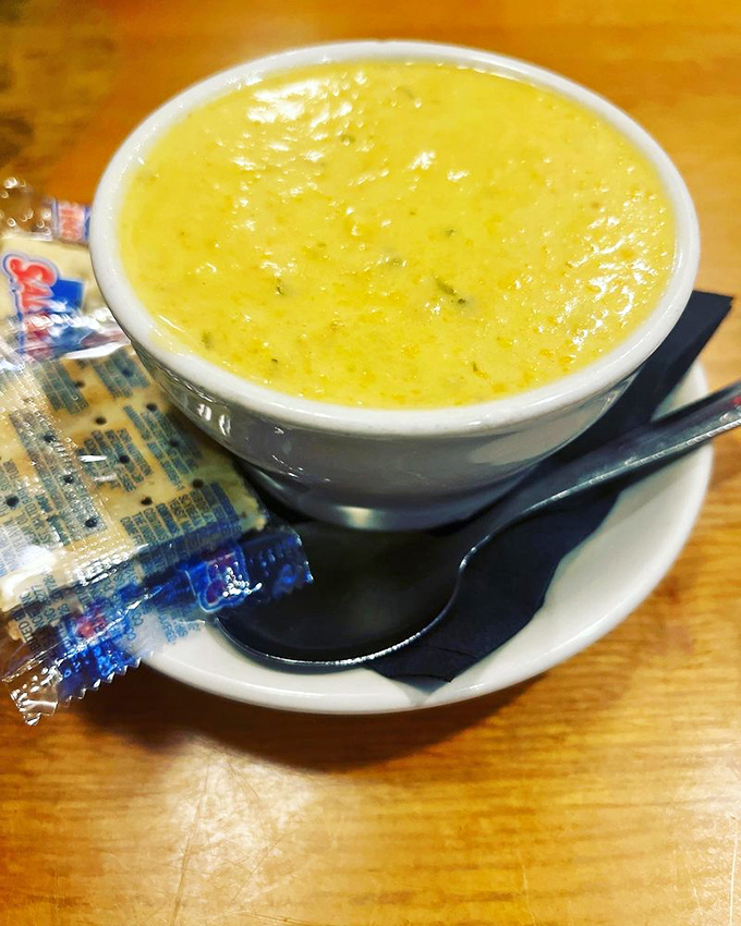 People Drive From All Over Pennsylvania To This No-Frills Seafood Spot For Its Mouth-Watering Crab Bisque