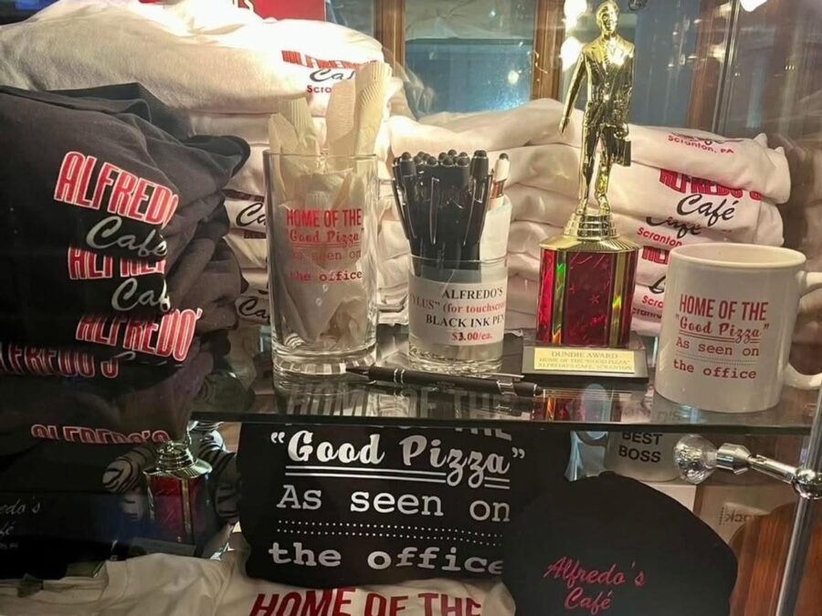 “At Cooper’s Seafood House, Office fans find more than me…